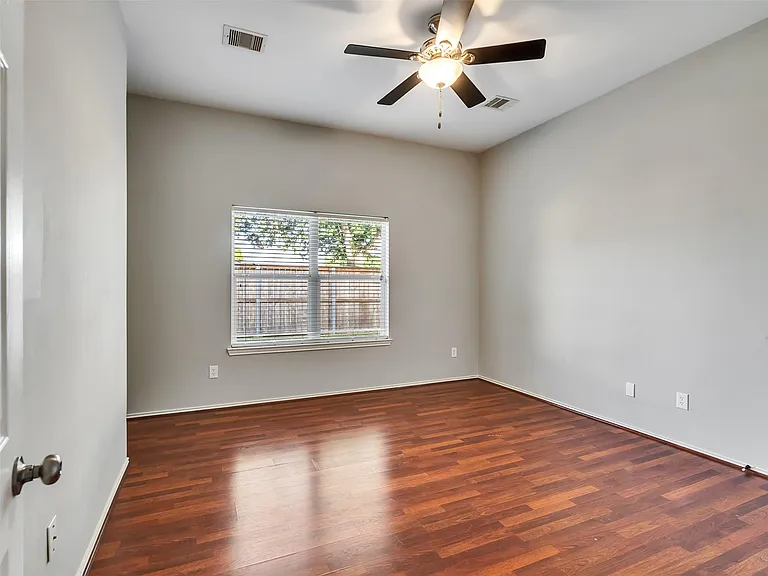 3417 Cypress Village Dr — Photo 20