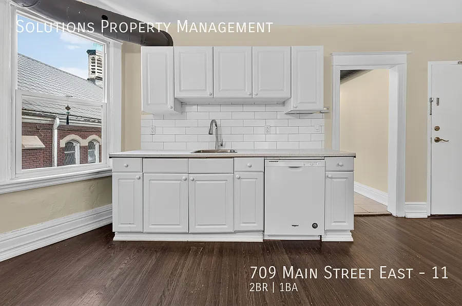 Beautiful Spacious 2 Bedroom Apartment — Photo 4