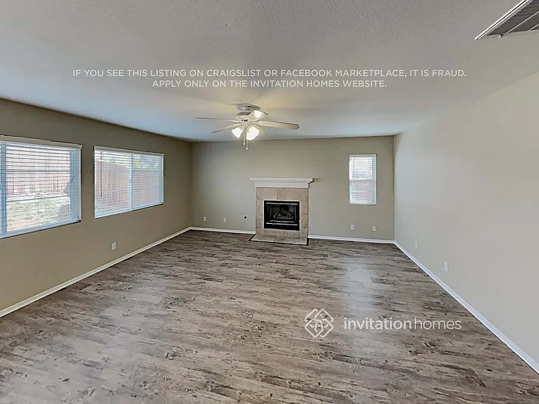 42078 Pacific Grove Way — Photo 9