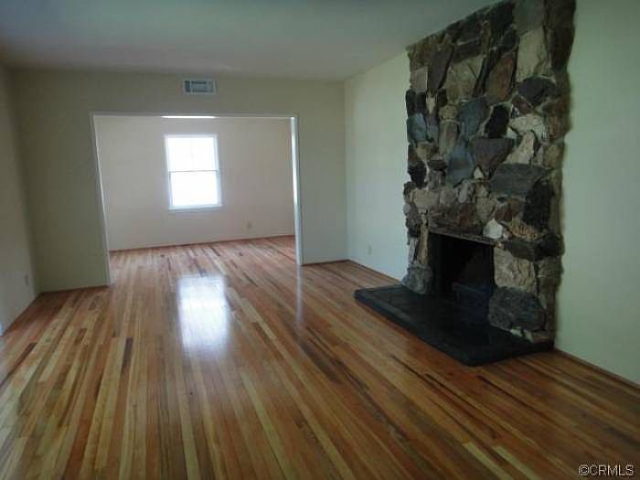 living with Fireplace