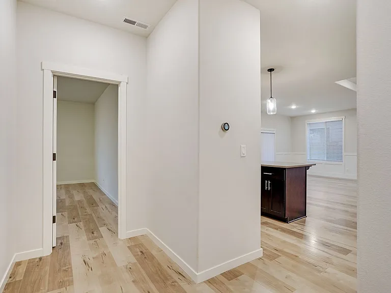 5150 Constellation Ave NE — Photo 25