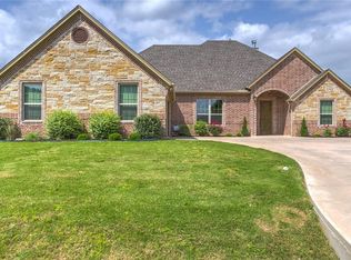 2923 Willow Ridge Cir, Granbury, TX 76049