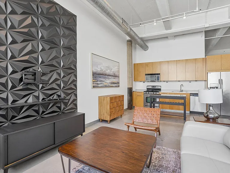 700 Washington Ave N #523 — Photo 5