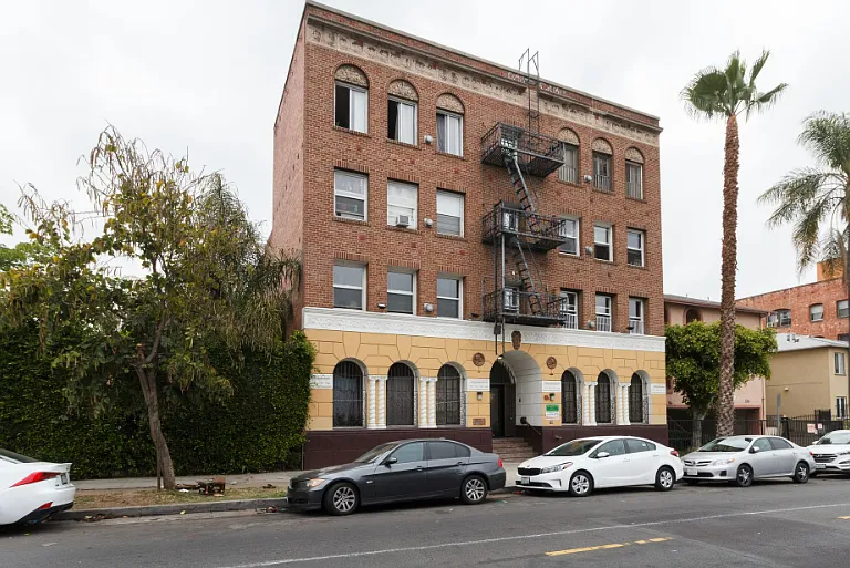 730 S Catalina St — Photo 18