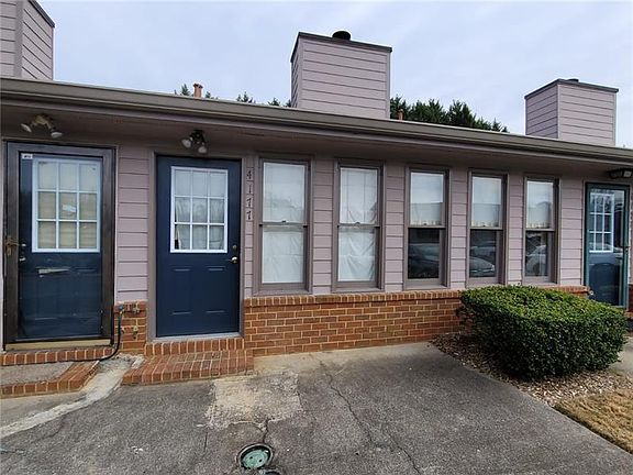 3rd image of 4177 Stillwater Dr