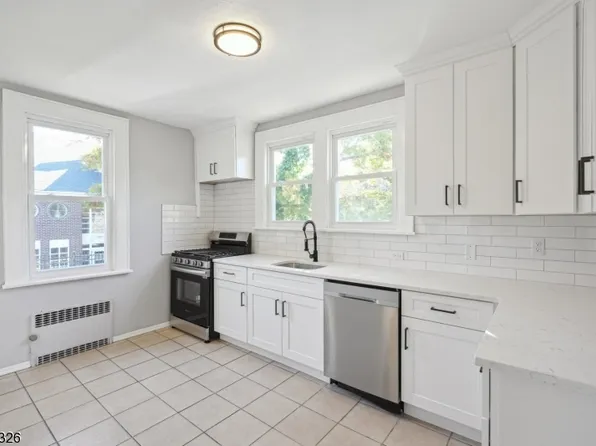 72 Sunset Ave, Newark City, NJ 07106