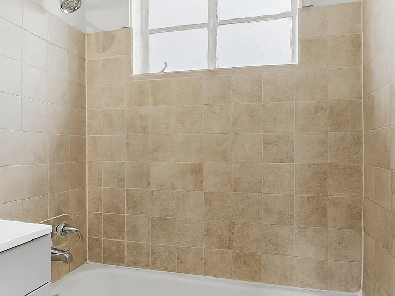 3912 Kemp Ave #6 — Photo 12