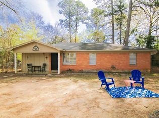 606 Rockwood Ln, Longview, TX 75604