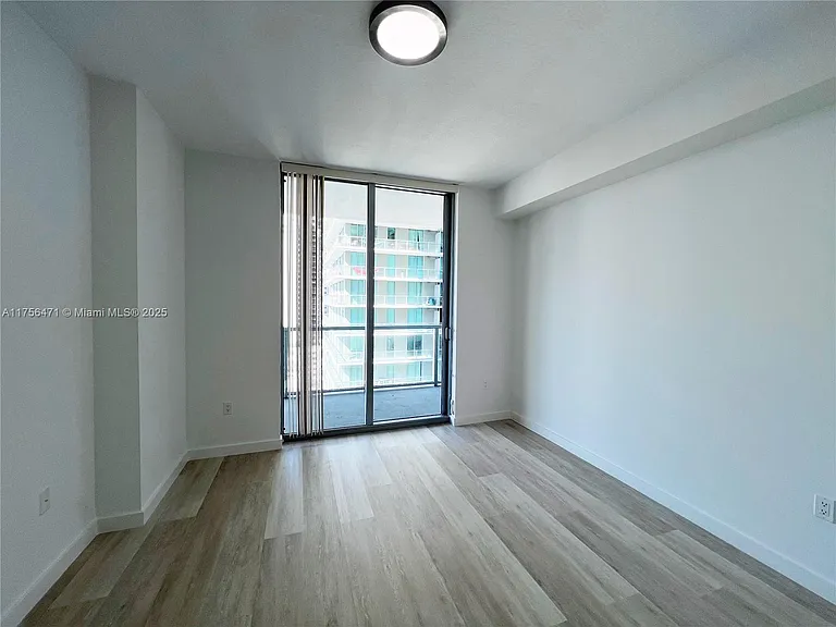79 SW 12th St #2310 — Photo 11