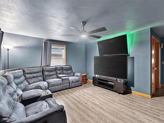 5th image of 1425 south STREET