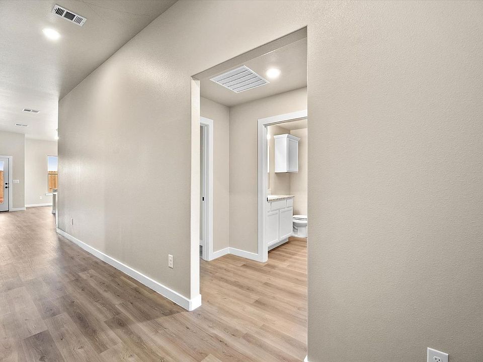 2412 Abbeville Ave, Wolfforth, TX 79382 Zillow