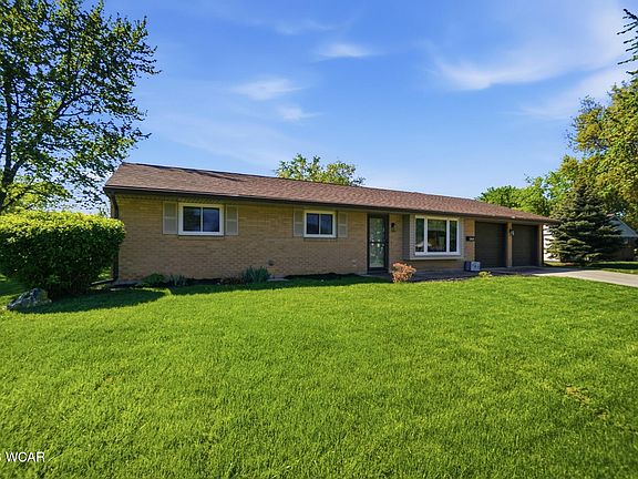 3rd image of 2555 Sherwood Dr