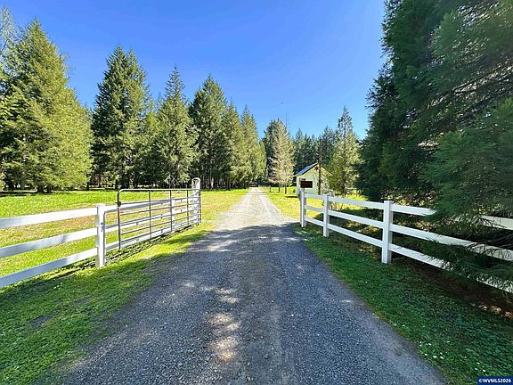 3rd image of 753253 Mosby Creek Rd