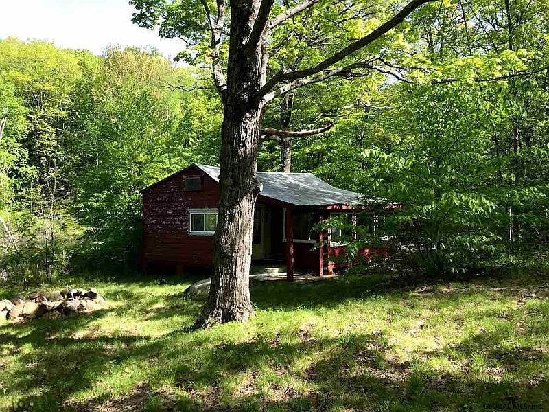 2nd image of 383 Lake Desolation Road