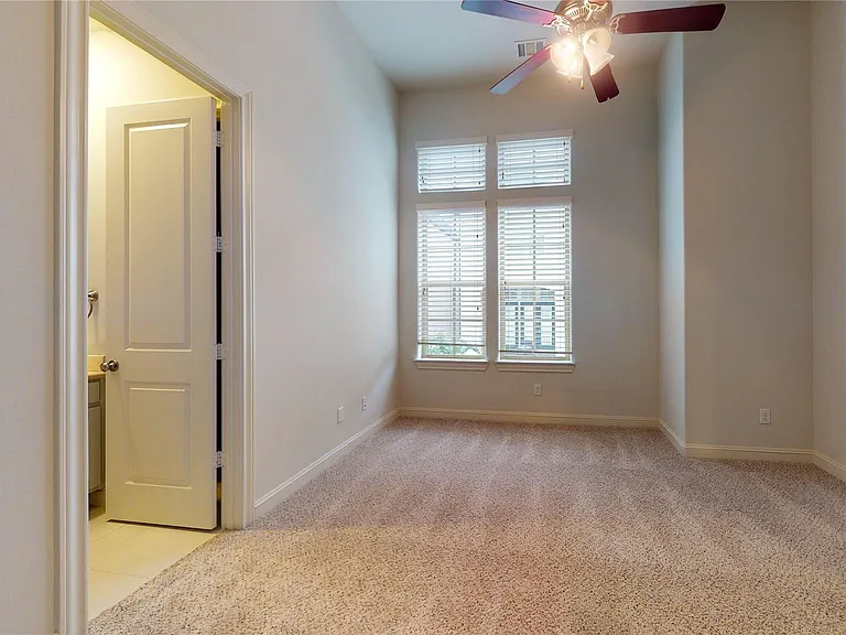 1708 Upland Lakes — Photo 26