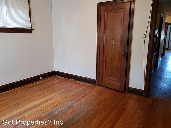 3rd image of 3712 Winnebago St #A