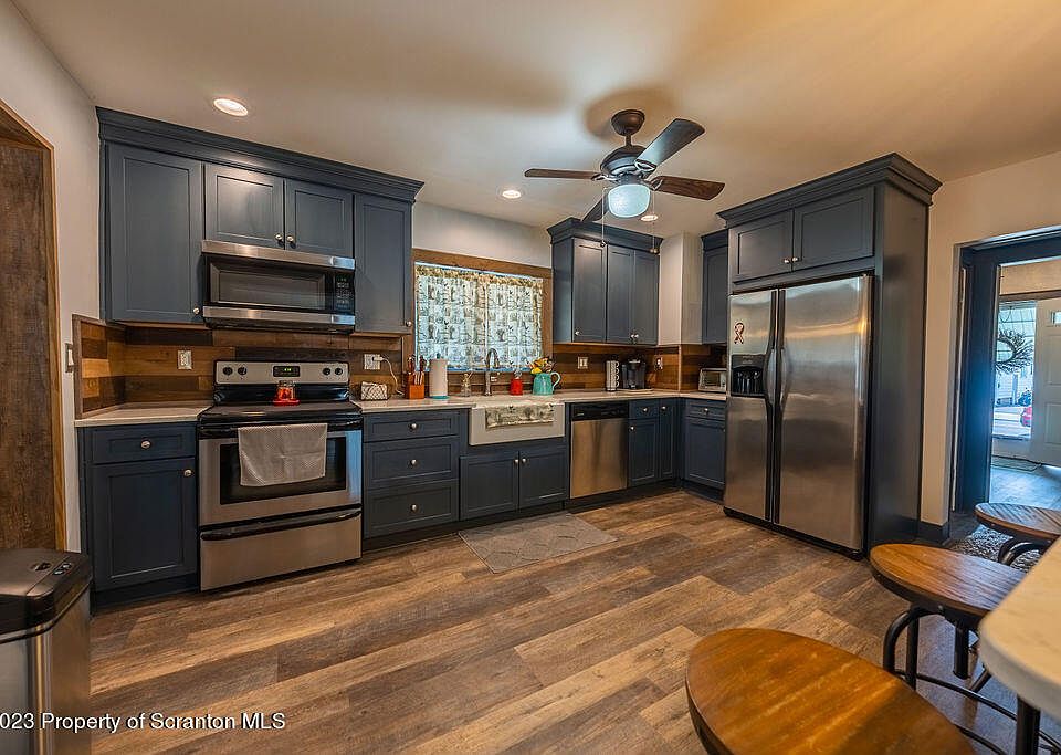 517 Moosic Rd, Old PA 18518 Zillow