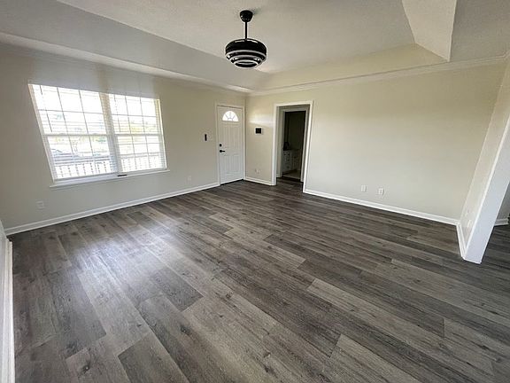 3rd image of 413 Corn Ave
