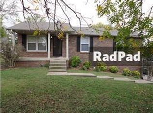 414 Bluff Dr, Clarksville, TN 37043