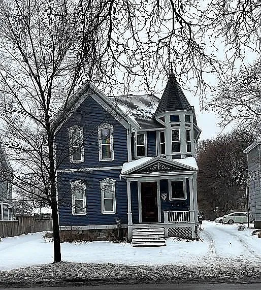219 College Ave NE — Photo 12