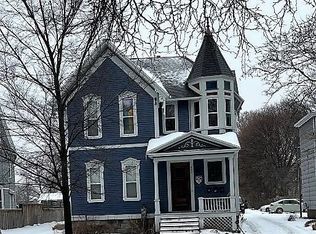 219 College Ave NE, Grand Rapids, MI 49503