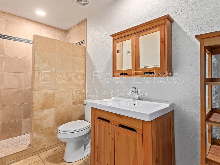 1640 E La Jolla Dr — Photo 29