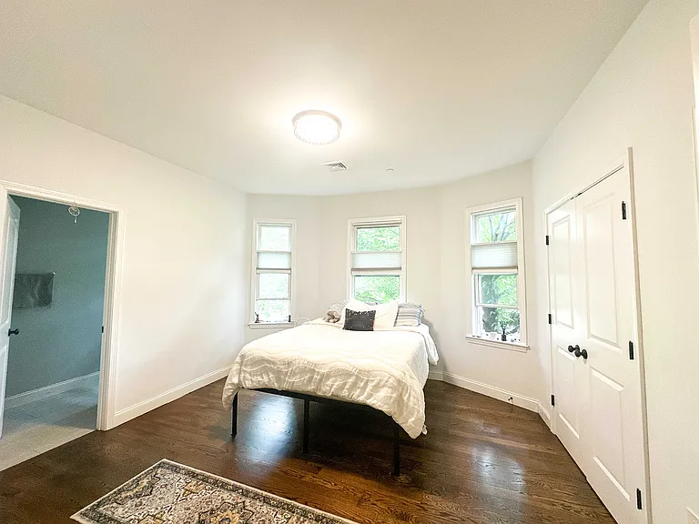 77 Torrey St #2 — Photo 7