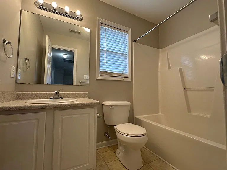 3679 Pioneer Dr — Photo 30