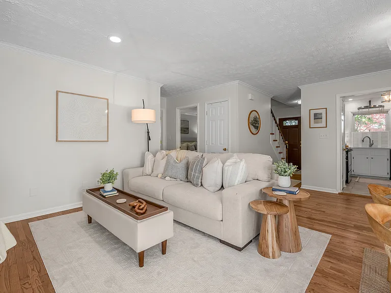 1132 Dunbarton Ln — Photo 11
