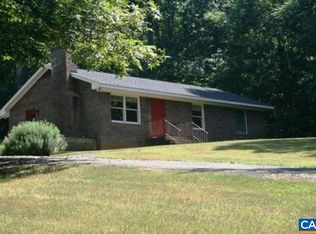 377 Blackberry Ln, Ruckersville, VA 22968
