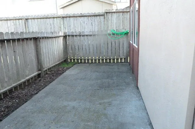 4564 Valley West Blvd — Photo 4