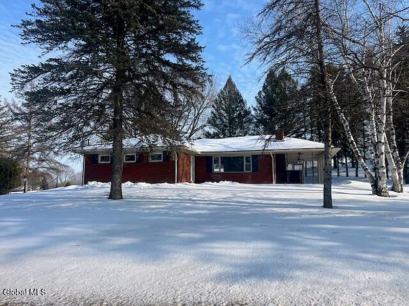 3rd image of 206 Barnerville Road