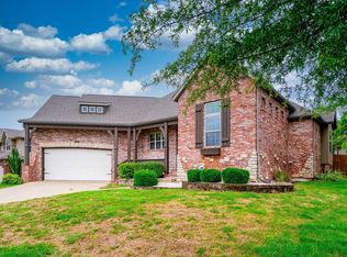 851 E Beechwood Rd, Nixa, MO 65714