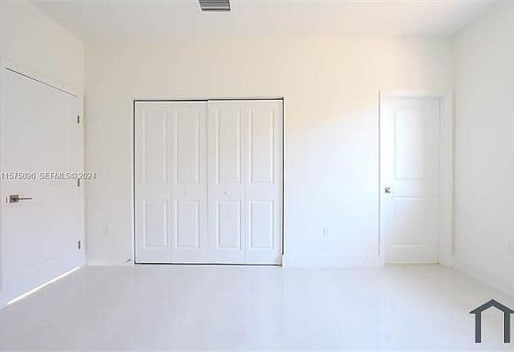 5th image of 15631 SW 11th Ter