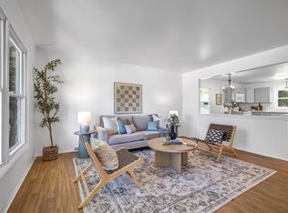 650 Cardiff Dr, Hartland, WI 53029