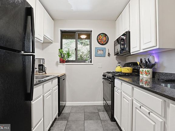 4th image of 7611 Maple Ave APT 407
