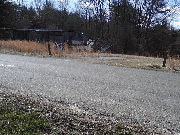 5th image of 79 81 Browntown Rd