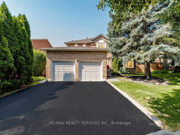50 Barr Cres, Brampton, ON L6Z 3E4