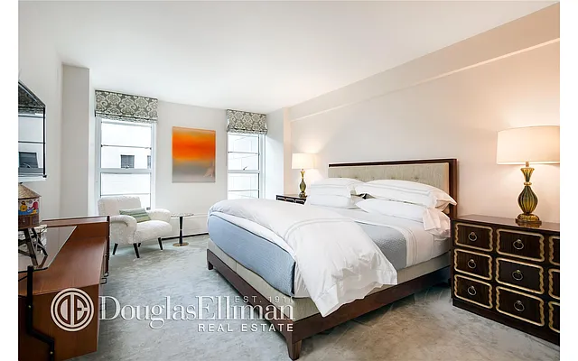 Sold by Douglas Elliman | media 20