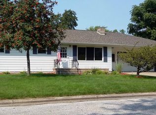 2902 Mix Ave, Bay City, MI 48708