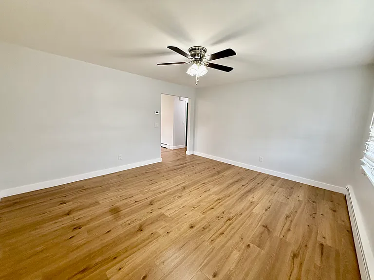 38 Cottage Pl #2 — Photo 13