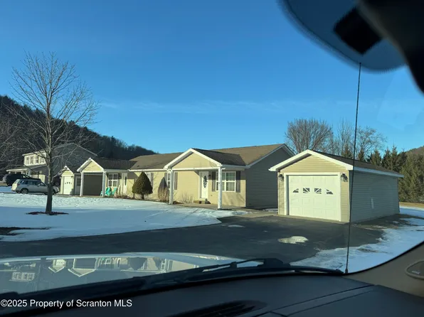 74/78 Kirstens Way, New Milford, PA 18834