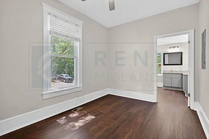 2901 Park St — Photo 21