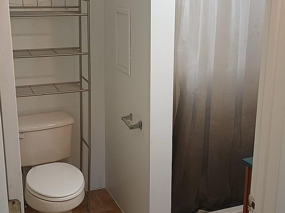 4th image of 91 E Elmira St #3