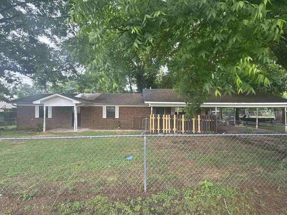 1st image of 607 NW 2nd St
