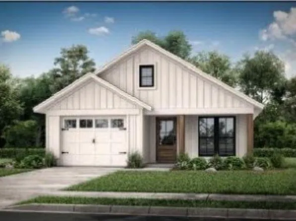 224 N 1st St, Mitchell, IN 47446