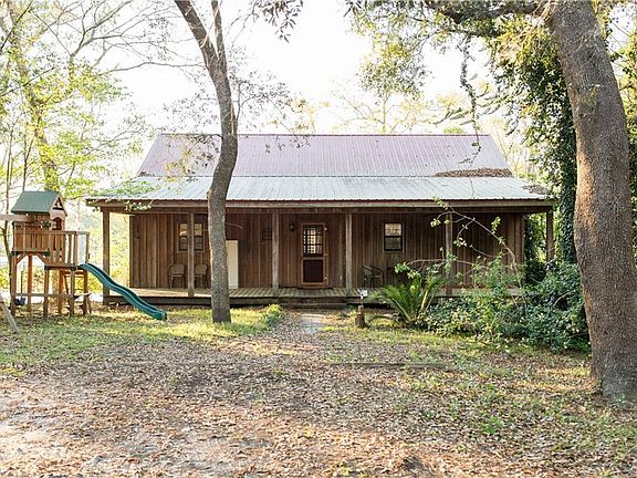 3rd image of 38 Payne Cir