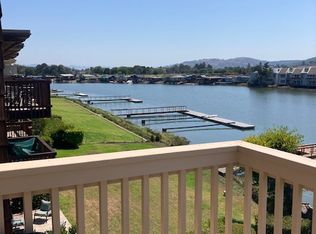 1075 S Eliseo Dr APT 8, Greenbrae, CA 94904
