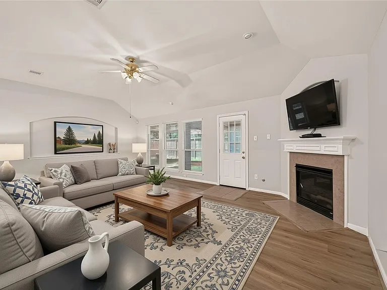 4823 Grand Chateau Ln — Photo 6