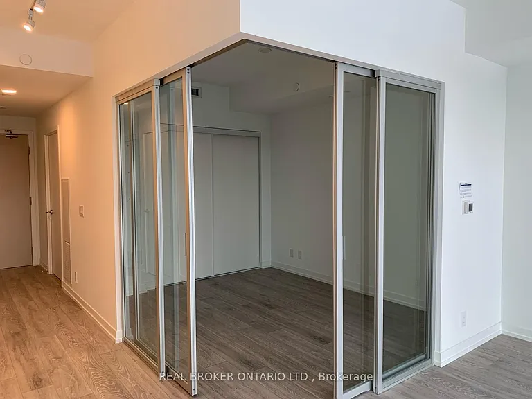 2020 Bathurst St #615 — Photo 13